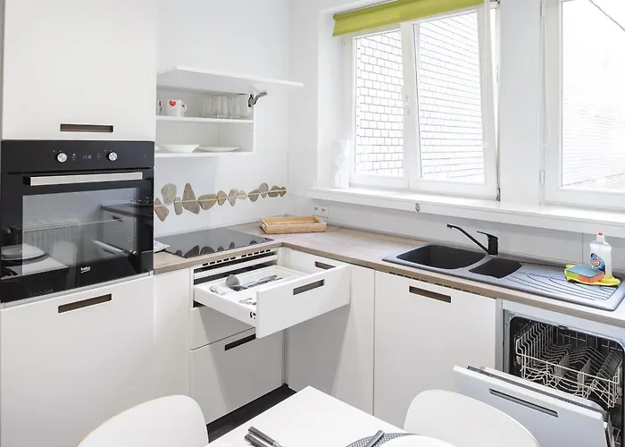 Апартаменти Kielbasnicza 1a Rynek 3 Pok Osobne 65 M2 *