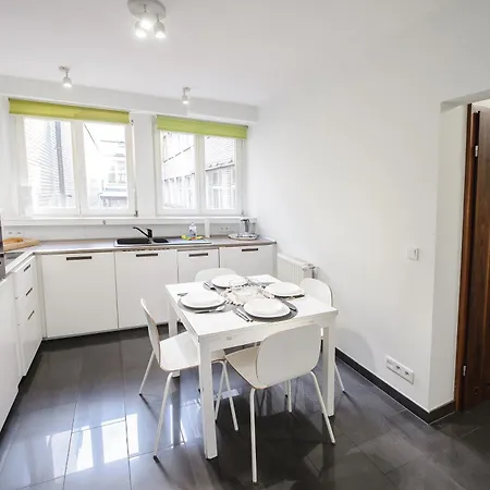 Apartmán Kielbasnicza 1a Rynek 3 Pok Osobne 65 M2 *