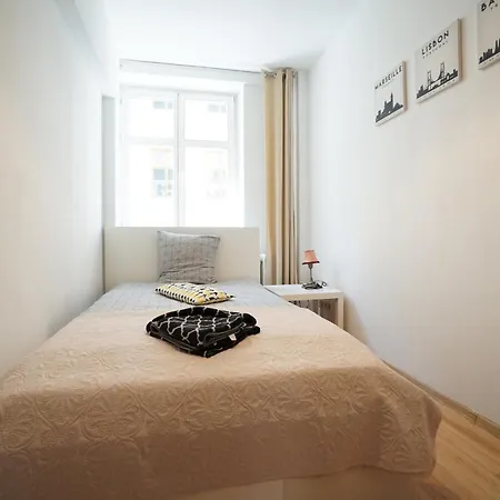 Kielbasnicza 1a Rynek 3 Pok Osobne 65 M2 * Breslau